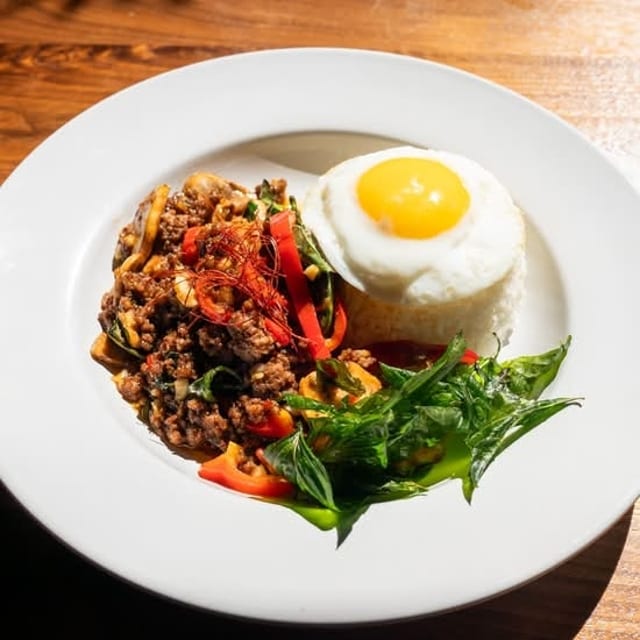 THAI CRISPY BASIL (V).