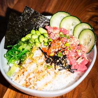 TUNA POKE BOWL
